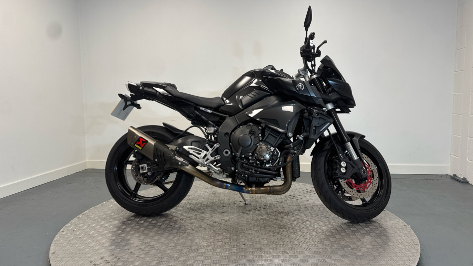 Yamaha Mt-10 (16MY)
